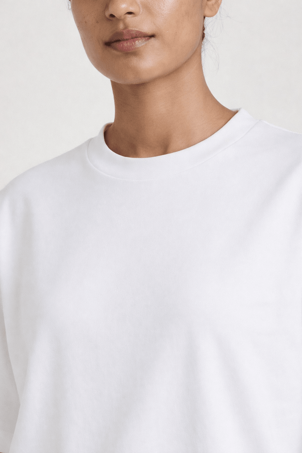 Round Neck T-Shirt - teverse